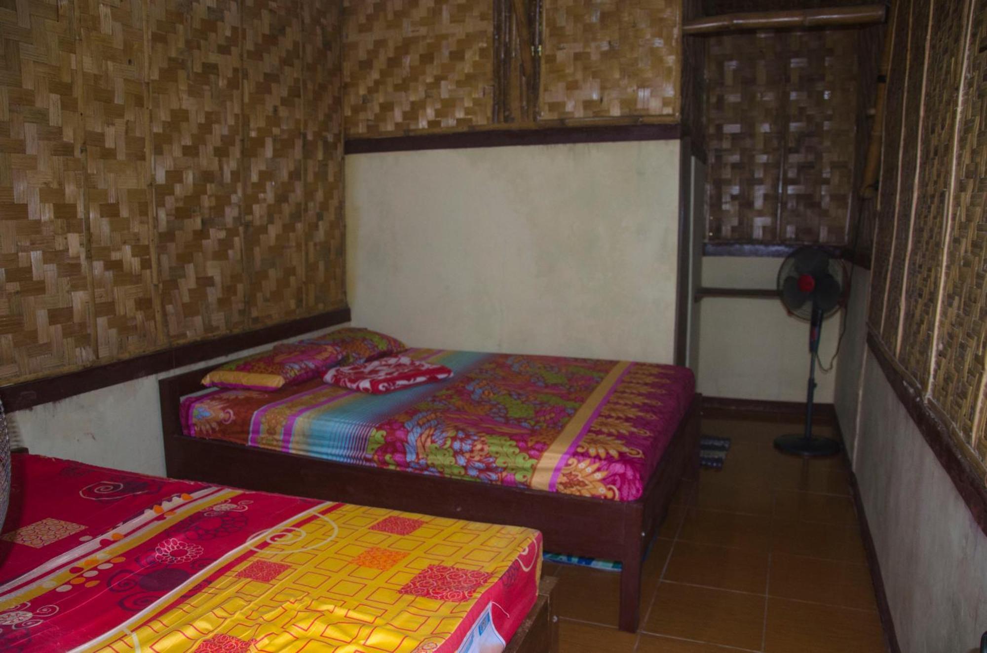 Red Island Bungalows Pasanggaran ภายนอก รูปภาพ