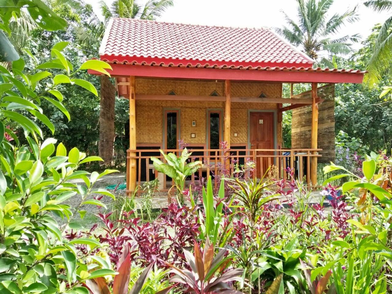 Red Island Bungalows Pasanggaran ห้อง รูปภาพ